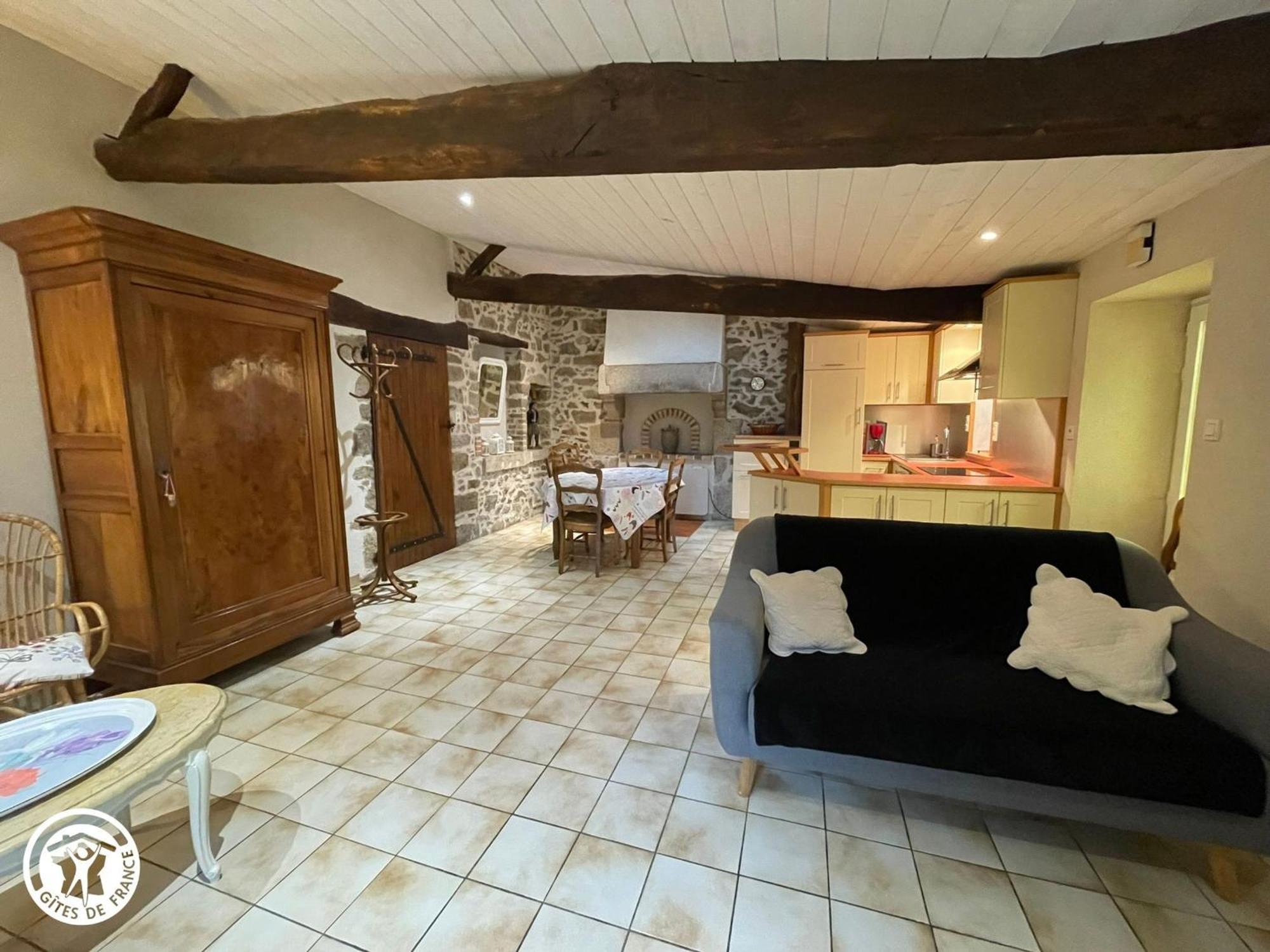 Gîte Saint-Michel-Mont-Mercure, 3 pièces, 4 personnes - FR-1-426-249 Sevremont Extérieur photo