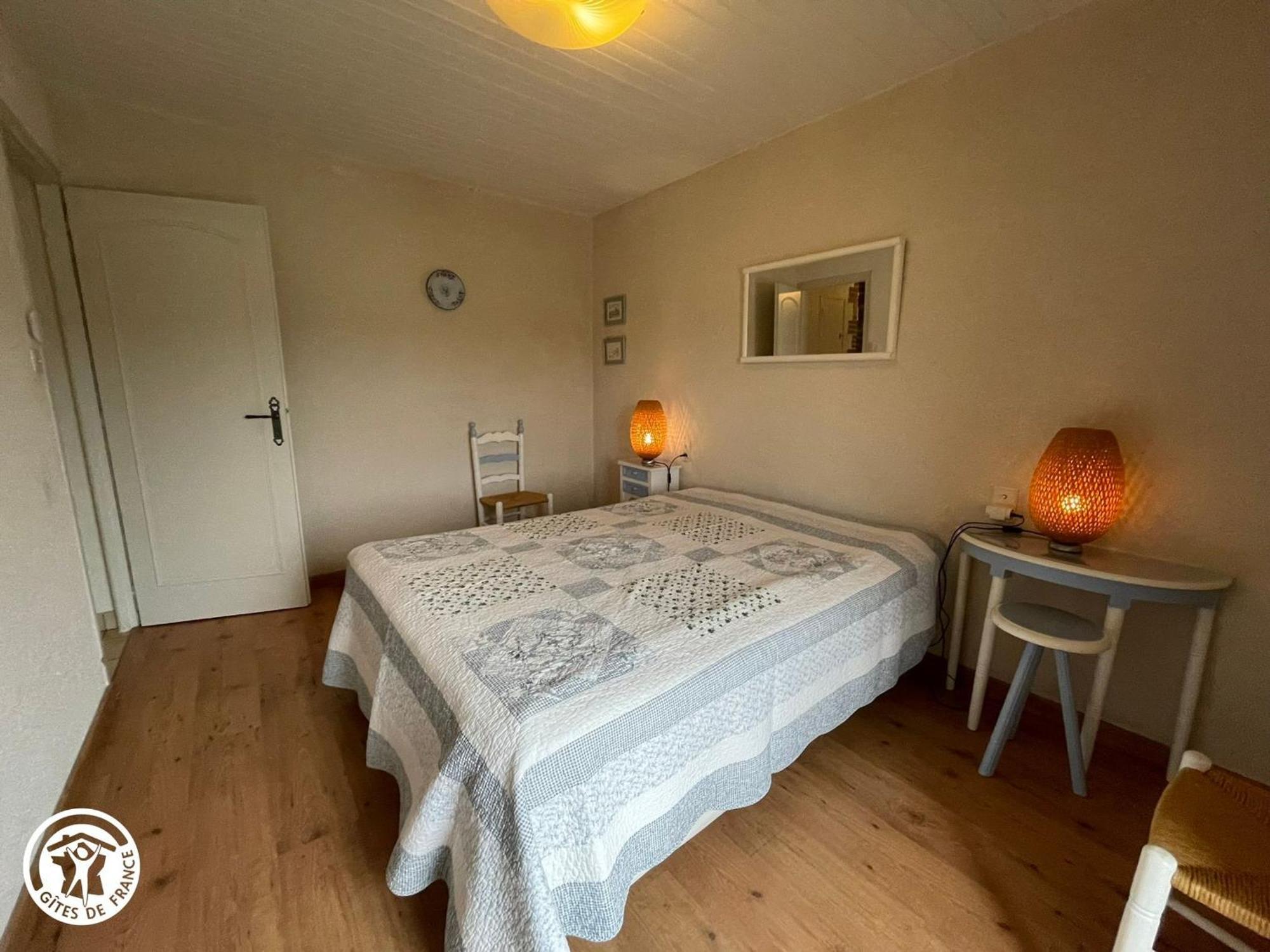 Gîte Saint-Michel-Mont-Mercure, 3 pièces, 4 personnes - FR-1-426-249 Sevremont Extérieur photo